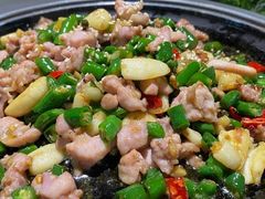石锅花椒兔-周三的情书花园餐厅(江北店)