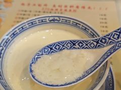 -广信牛奶甜品世家(台东店)