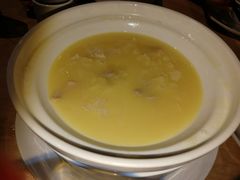 浓汤花胶鸡-避风塘(百联东郊店)