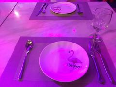 -樱花里音乐餐吧·牛扒椰子鸡(东圃店)