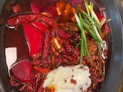 -黄潇洒老火锅(九眼桥宏济巷店)