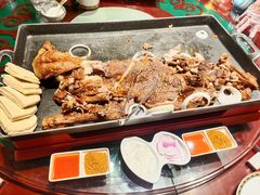 蒙古烤羊腿-九十九顶毡房(阜石路店)