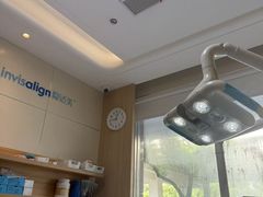 -上海仁爱医院口腔科 · 种植