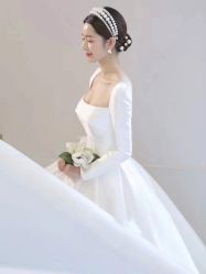 -Lady  Jane高端婚纱礼服馆