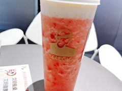 桃子草莓酪酪-LELECHA乐乐茶(美罗城店)