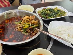-周良天山牛杂城(天山路总店)