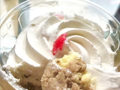 -红宝石·鲜奶小方·海派西点房(南丹店)