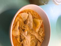 -亚王咖喱鸡米粉面