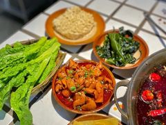 -贰回巷火锅馆(钟楼店)