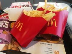 -麦当劳(展览路店)