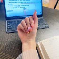 -甲骨文美甲美睫美容化妆