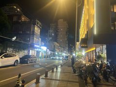 -溪岸路花鸟市场