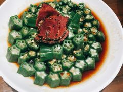 黑椒牛肉拼秋葵-将相和·海鲜蒸饺大连菜