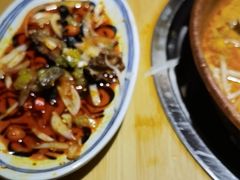 -洱火云南酸菜牛肉火锅(石景山当代商城店)