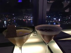 -OZONE 顶楼酒吧(香港丽思卡尔顿酒店)