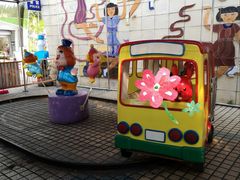 -顺德大良半月城游乐场