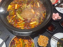 -小饕荟雅安贡椒鱼鲜馆(广福桥店)