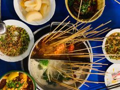 -马路边边串串香形象店(磐石路店)