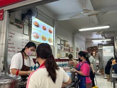 -Kha Mu Charoensang(Silom)