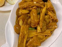 支竹豆腐斑腩煲-香港新发烧腊茶餐厅(万象店)