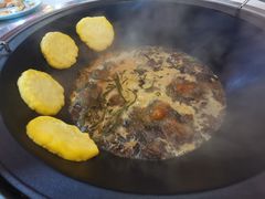 -人民公社铁锅炖·东北菜(卫国道店)