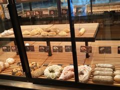 面包甜点陈列柜-酵墅·手感烘焙(印象汇店)