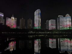 -万绿园