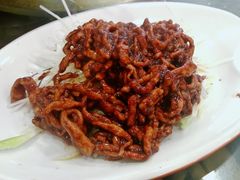 -石磨豆花家常菜·牦牛排土火锅