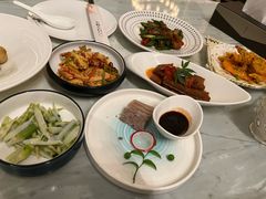 -浅深(世茂滨江精品店)