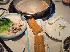 -粤顺渔坊·中山脆肉鲩火锅(清湖店)