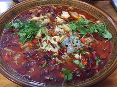 -燕兵眉州肥肠鱼饭店
