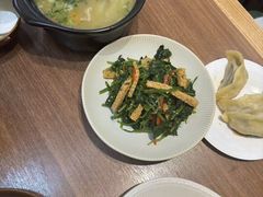 菠菜拌面筋-贯贯吉·清真餐厅(浙江中路店)