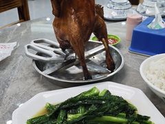 -银峰农庄·特色烧鸡·鲜无花果浸鸡