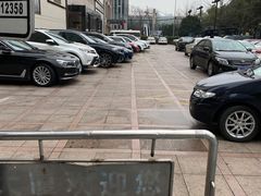 -杭州大厦购物城D座华浙店-停车场