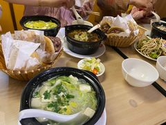 -闫家驴肉老店(华电一校店)