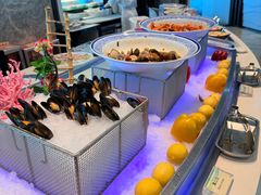 -亚洲国际大酒店·云顶阁旋转自助餐厅