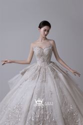 点击看大图 -艾拉·女王婚纱礼服馆
