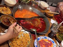 -萍姐火锅·公路夜市(武汉首店)