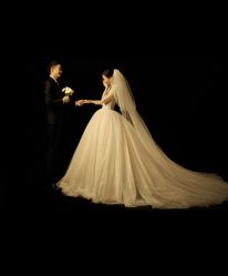 -雪中彩影婚纱摄影·微光艺术中心