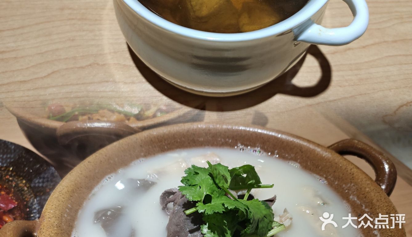 诱人的“辣”。肉超大片，第一口香，第二口麻