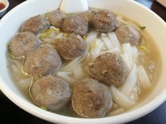 双拼丸粿条汤-潮镇老尾牛杂(环城西路店)