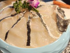 -鹿鸣山草本茶香火锅(园西路店)