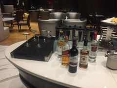 -上海滴水湖皇冠假日酒店