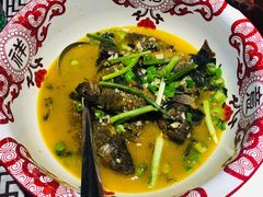 黄焖荷花鱼-味上湘菜馆(河马店)