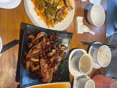 -隔壁老王·家常云南菜(花巷店)