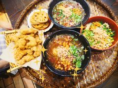 -爆炸头阿姨小四川正宗川味小吃(无任何分店)