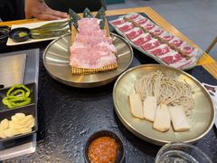 -臻牛烤肉