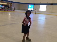 -冰纷万象滑冰场(赣州华润万象城店)