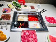 四宫格锅底-海底捞火锅鲜切牛肉主题店(长寿路店)