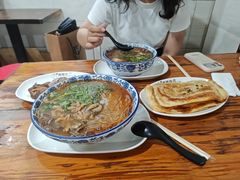 -叶新小吃店(来凤小区总店)